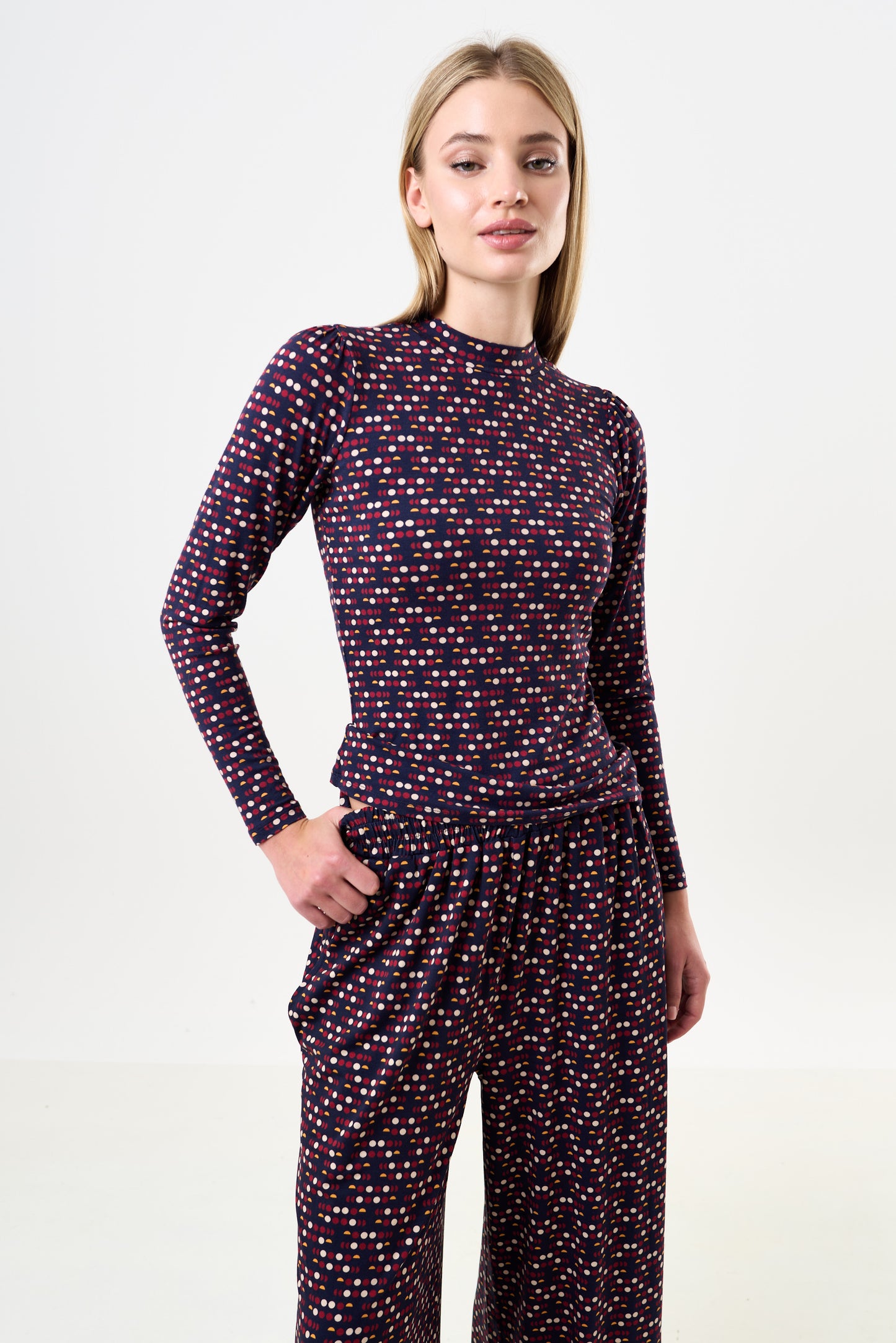 Gilly Retro Dots Print Long Sleeve Top