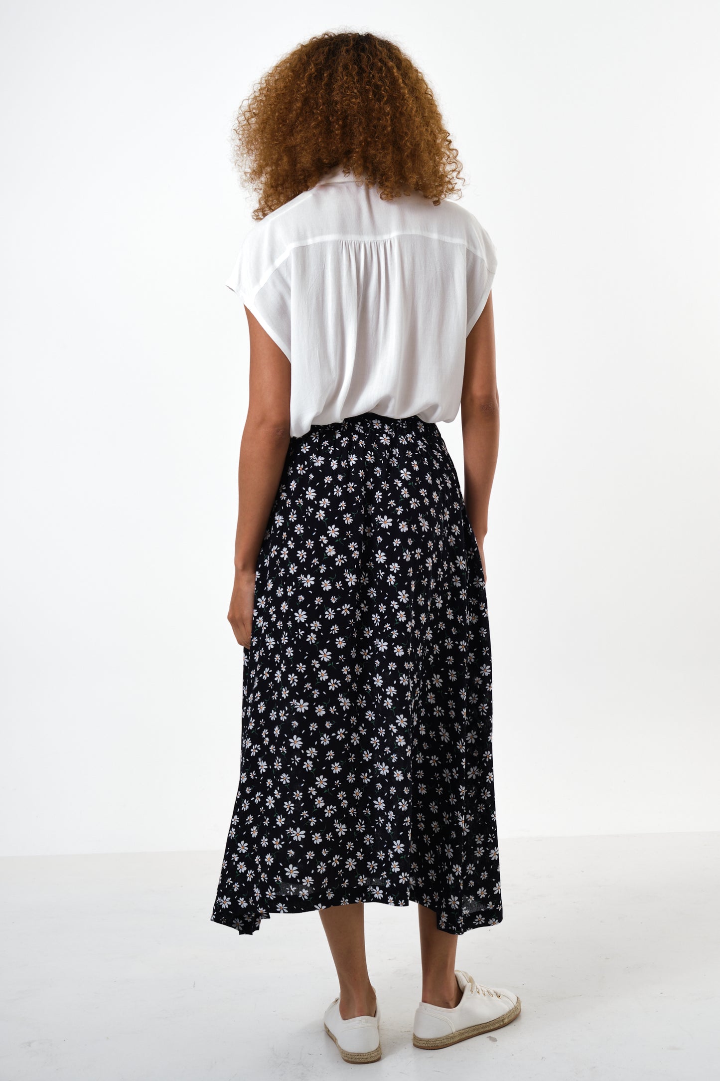 Nese Daisy Drop Print Midi Skirt