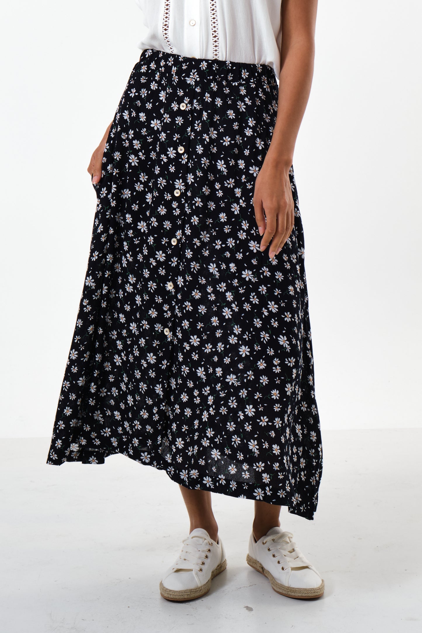 Nese Daisy Drop Print Midi Skirt