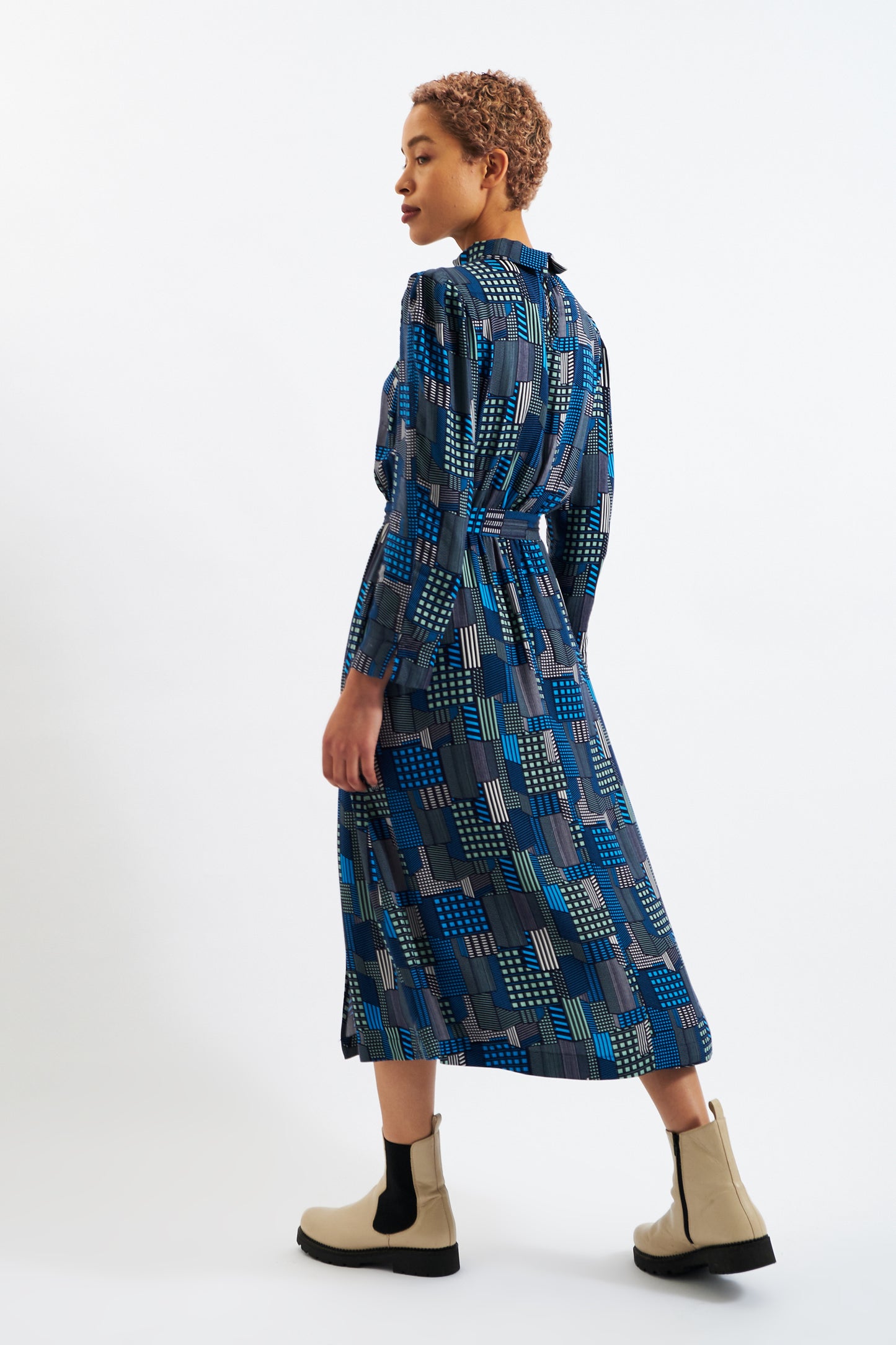 Ygritte Geo City Print Long Sleeve Midi Dress